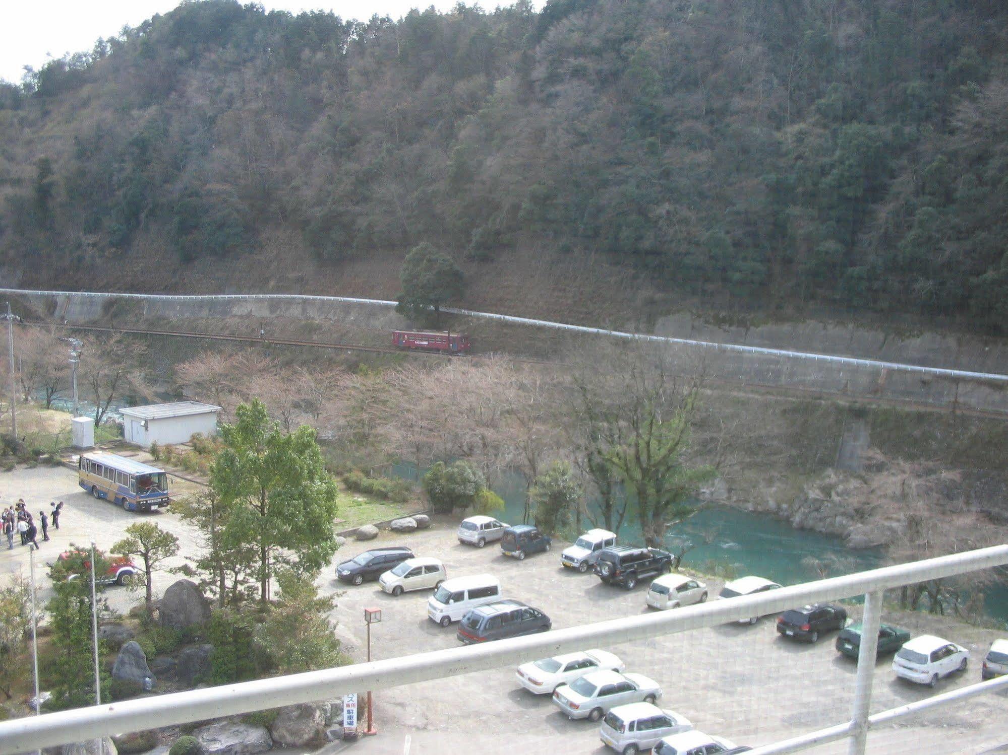 Hotel Gujo Hachiman Exterior photo